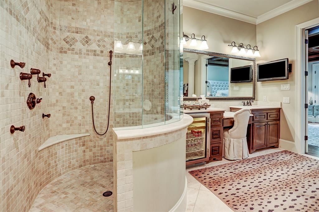 Master Bathroom Master Bathroom